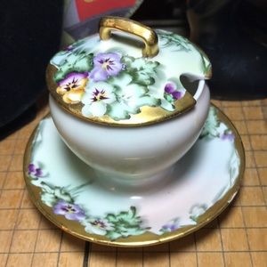 Pansies Covered Sugar Bowl 5.5”Wx4”H 20s 30s 40s